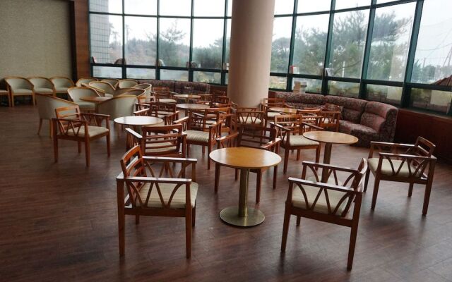 Hebron Hill Resort
