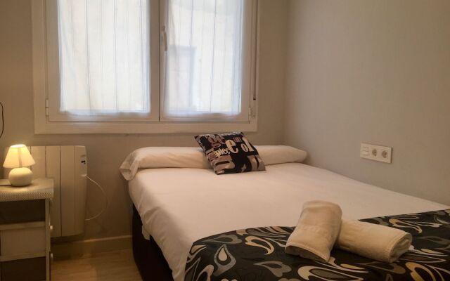 Easo Plaza Studio Apartment