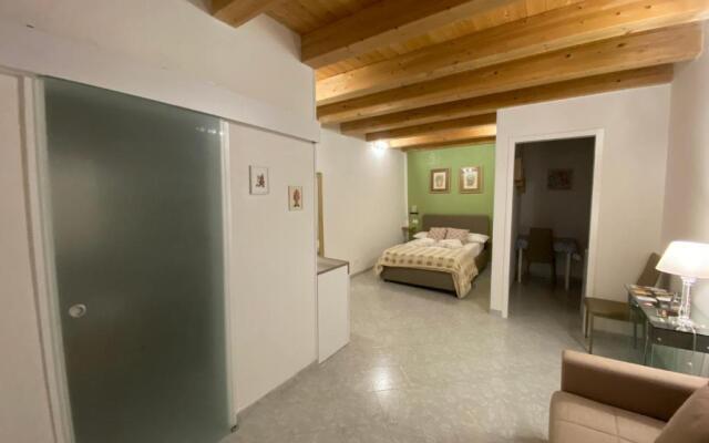Tanto di Cappello Home