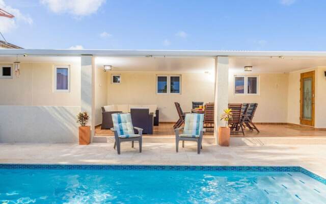 3BR Privatepool - Outdoor Dining - Great Location