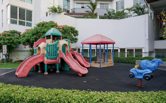 Elegant And Homey 2Br Apartment At Puri Casablanca