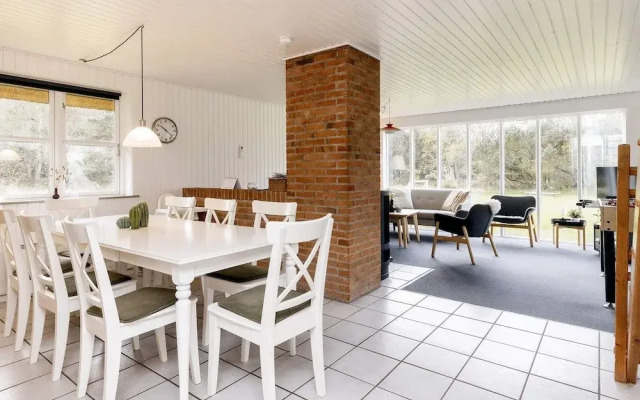 8 Person Holiday Home in Blavand