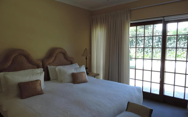 Milkwood Lodge - Hermanus