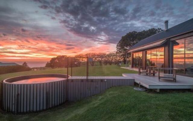 THE SHED Gerroa 4pm checkout on Sundays and Public Holidays