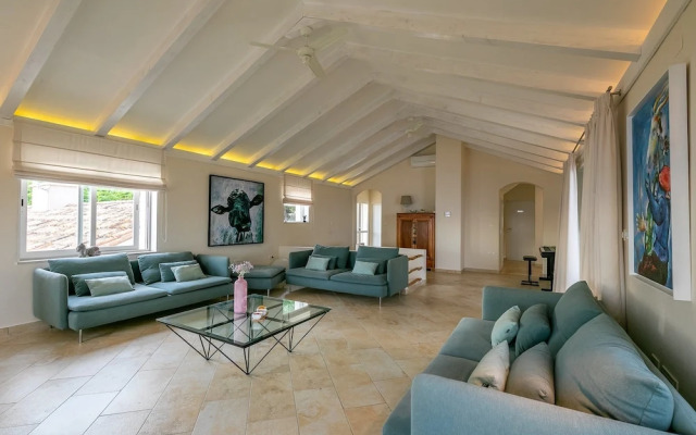 Stone Houses Dingač