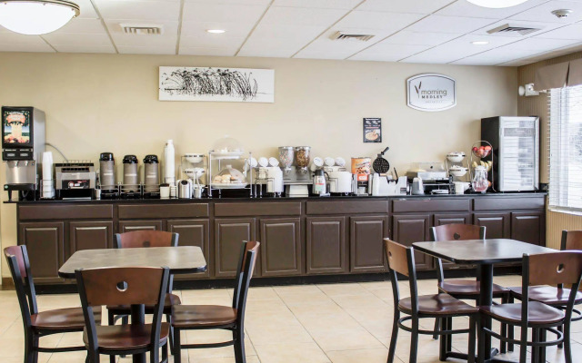 Quality Inn & Suites Chambersburg Northeast