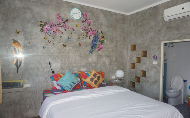 Tummi House