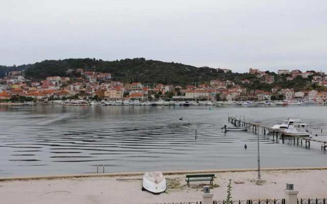 Apartments by the sea Trogir - 16210