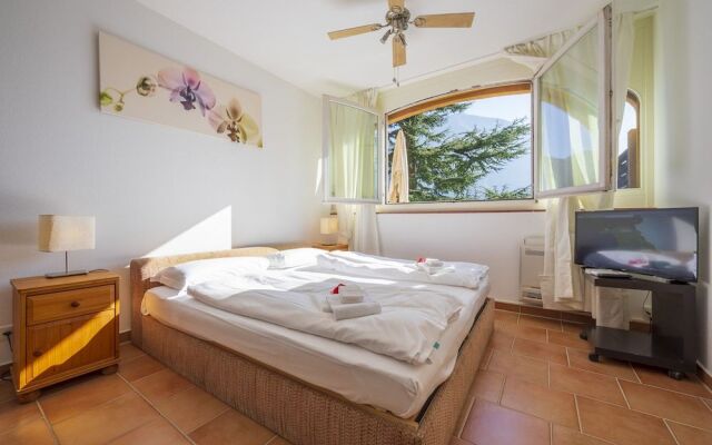 Orchidea Apt. 4 Front Lake