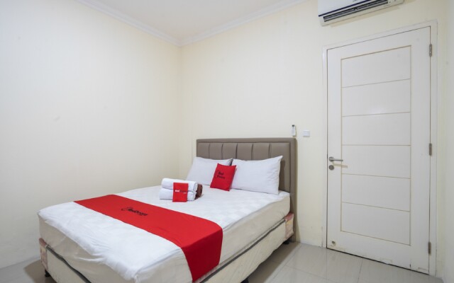 RedDoorz Plus near Siloam Karawaci