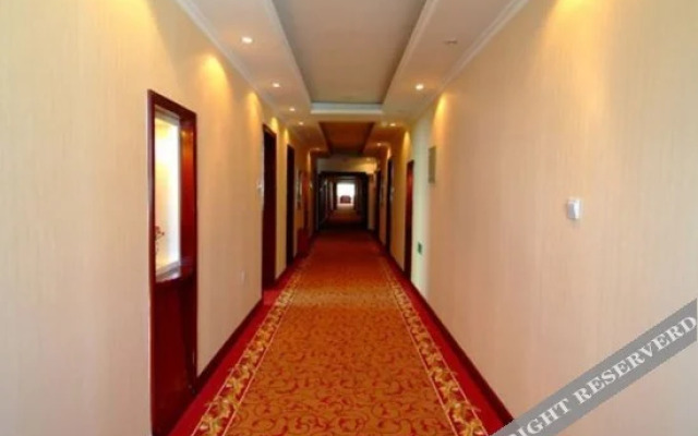 Mystic Lake Grand Hotel