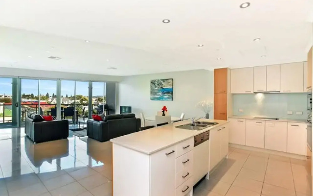 Gallery Resort Style Penthouse no 13