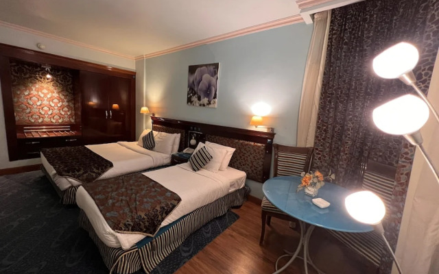 Santana Hotel