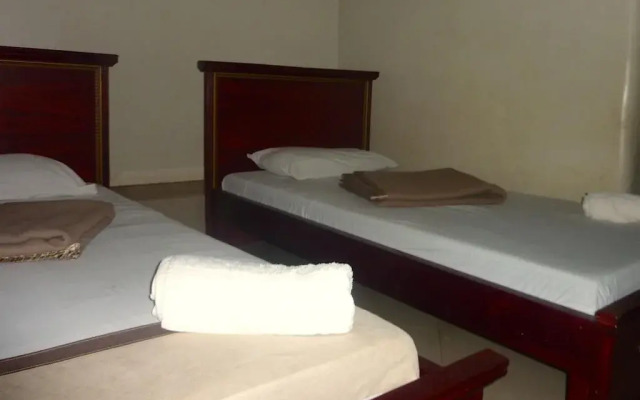 Hotel Harambe