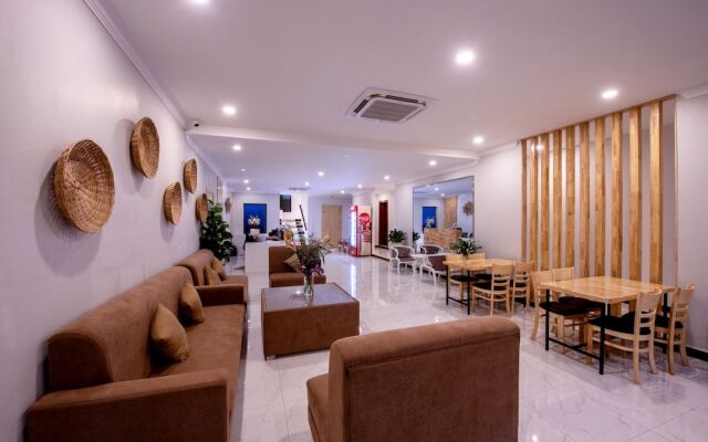 Double S Hotel