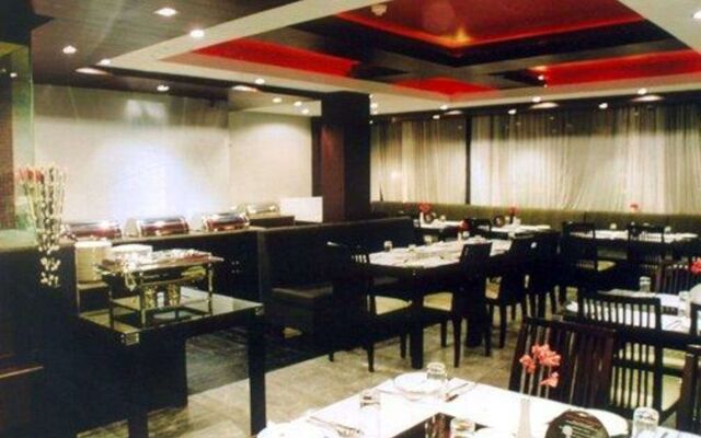 Renest River Country Resort Manali