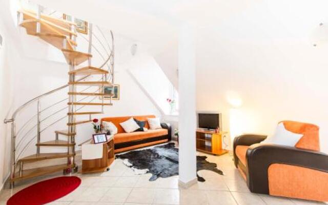 9 Suites Residence