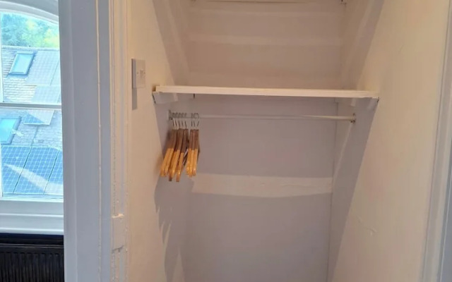 Stroud - Apartment - Sleeps 2 - City Centre