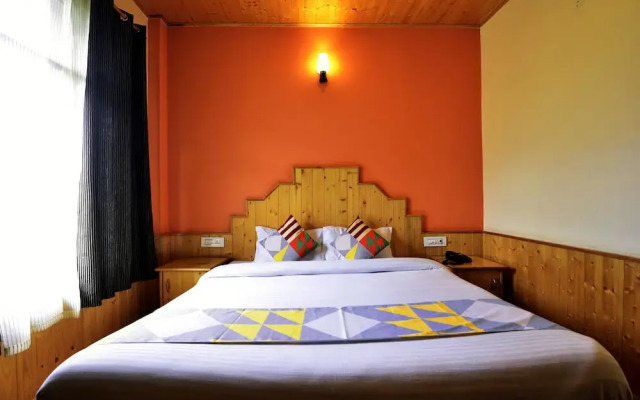 OYO 16868 Home Premium Studios Katrain, Nh3,