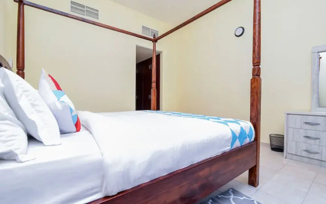 OYO 163 Home 1Bhk Discovery Garden City View
