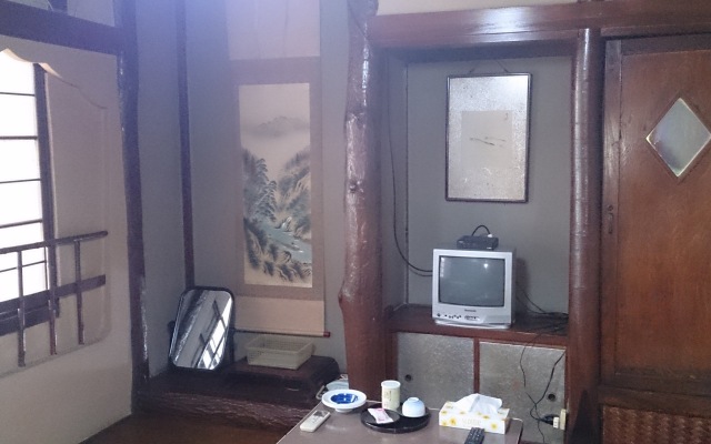 Niko Ryokan
