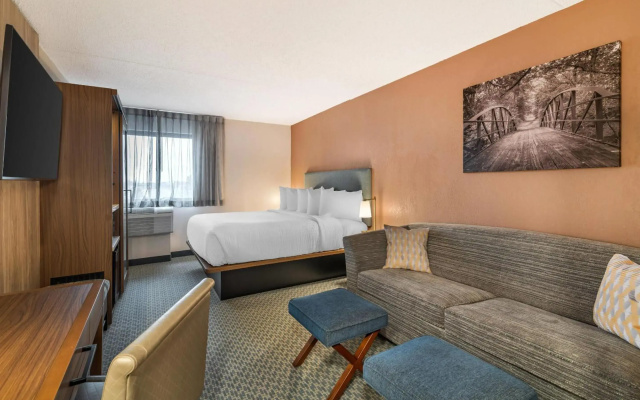 The Clocktower Hotel Latham - North Albany, an Ascend Collection Hotel