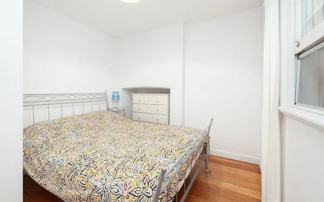 Charming Centrally Located 2 Bedroom Accommodation