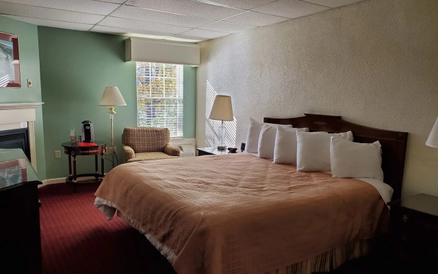 Fireside Inn & Suites Bangor