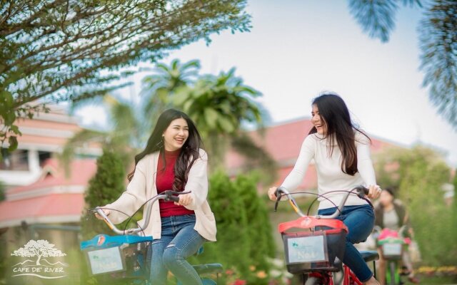 Chiangkhan River Mountain Resort (SHA Extra Plus)