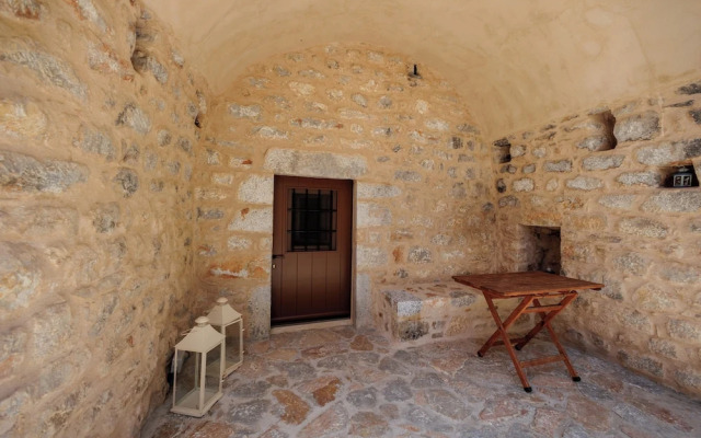 Arapakis Historic Castle