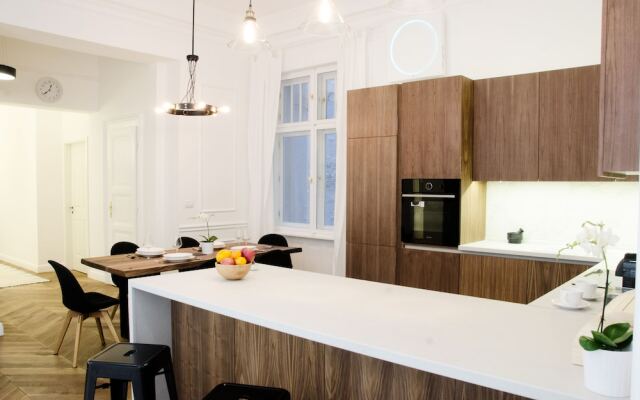 Luxury Apartment by Hi5 - Fehérhajó Suite