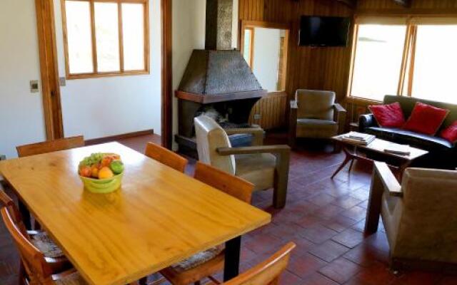 Cordillera de los Andes-Cajón del Maipo-Habitaciones en Casa Compartida con Anfitrión