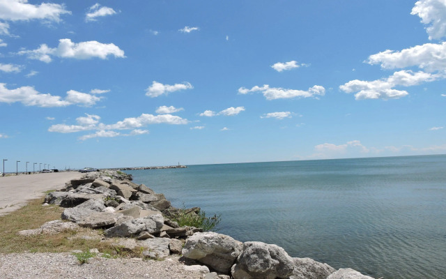 Sonesta Simply Suites Chicago Waukegan