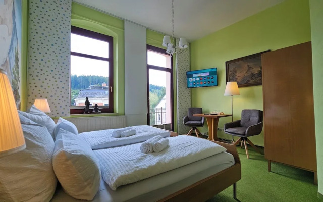 Pension Weiße Rose I Frühstück Parkplatz