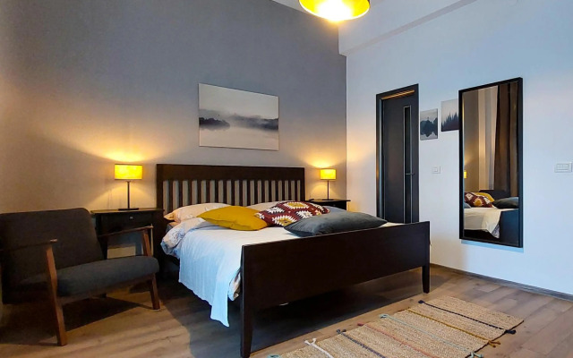 AMZEI Studios & Suites