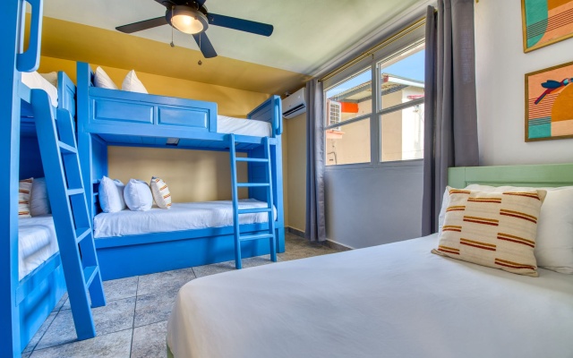 Bocas Paradise Hotel