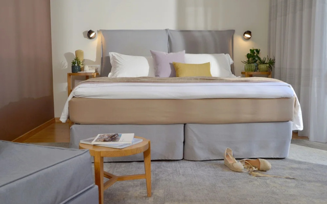 Mirivili Rooms & Suites Hotel