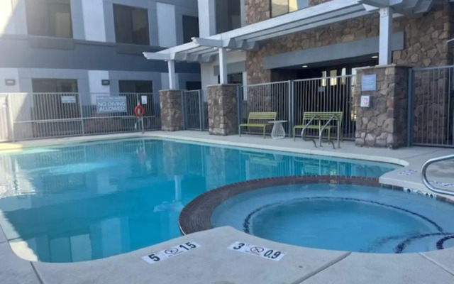 Best Western Legacy Inn & Suites