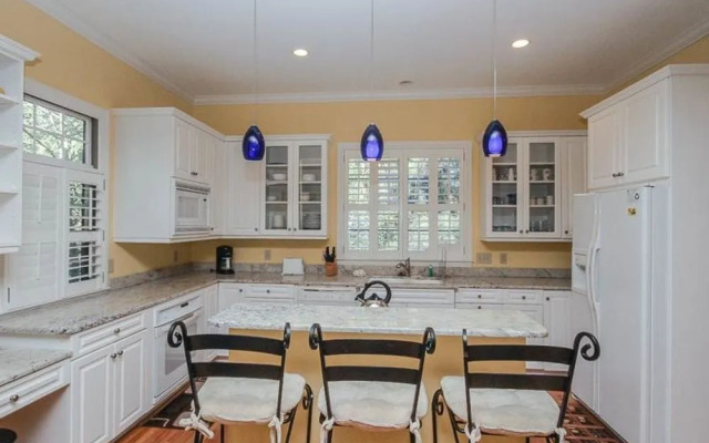 Goldenrod Court 51 by RedAwning