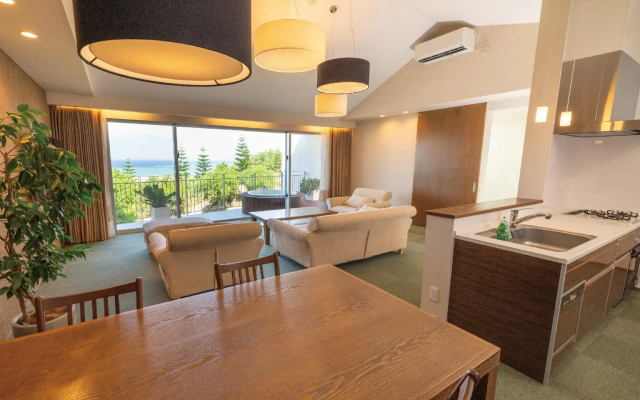 Condominium T-Room