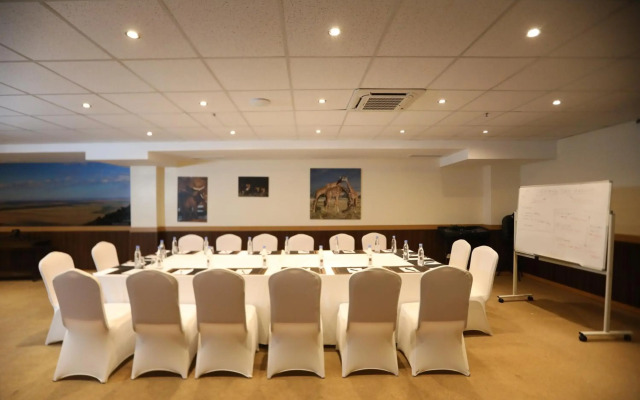 Bidwood Suite Hotel