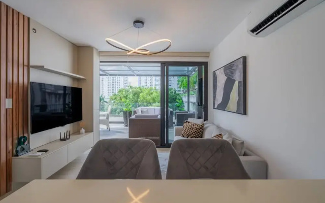 w Radiant 1BR w Modern Balcony in San Francisco