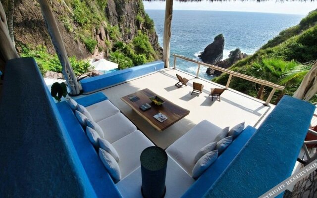 Private Villa Nido de Amor