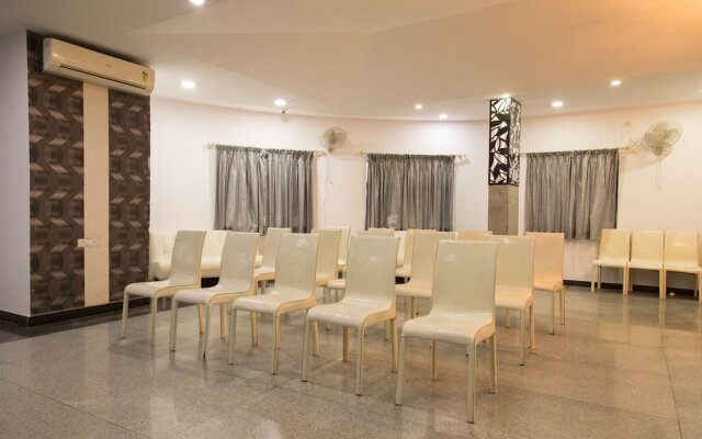 OYO Premium Nagpur C A Road