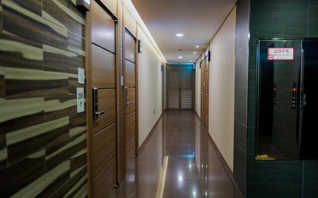 Harmony Hotel