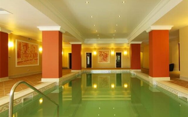 The Vineyards Resort