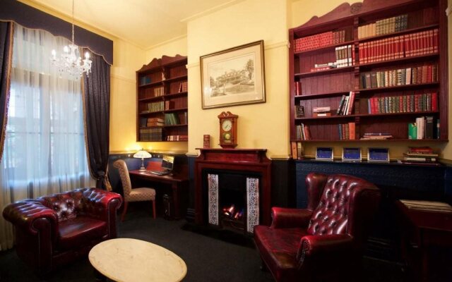 The Carrington Hotel