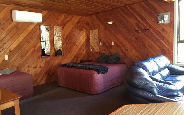 Sportsmans Lodge