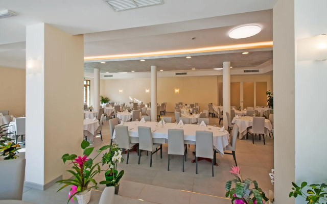 RistHotel Airport