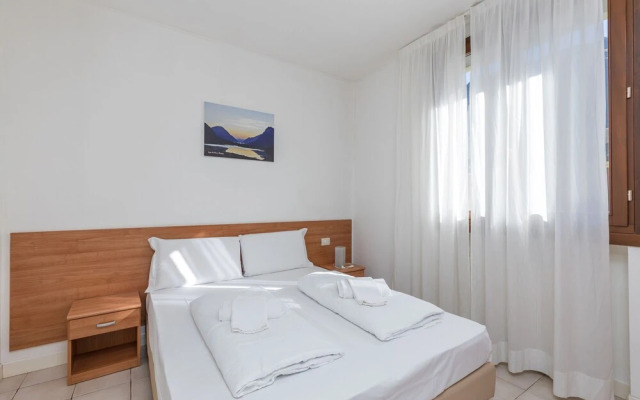 Porto Letizia Leoncavallo 10